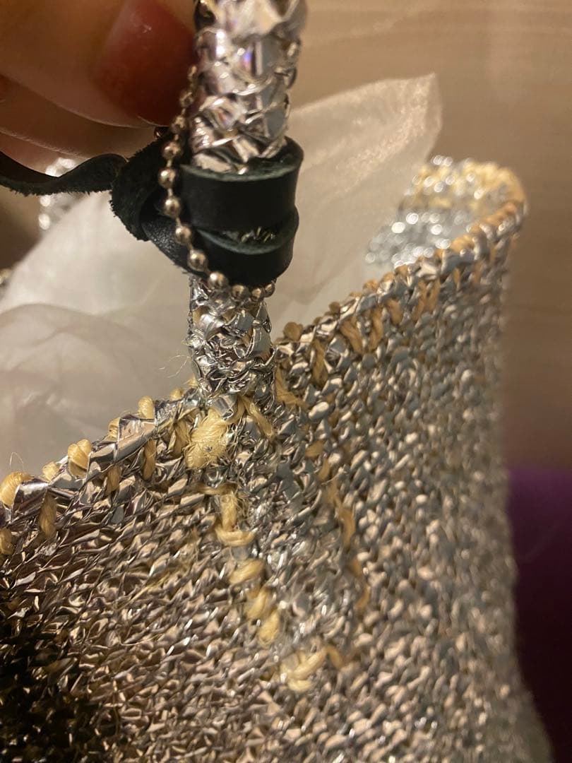 お値引き　meongblue シルバー バッグ タッセル付き