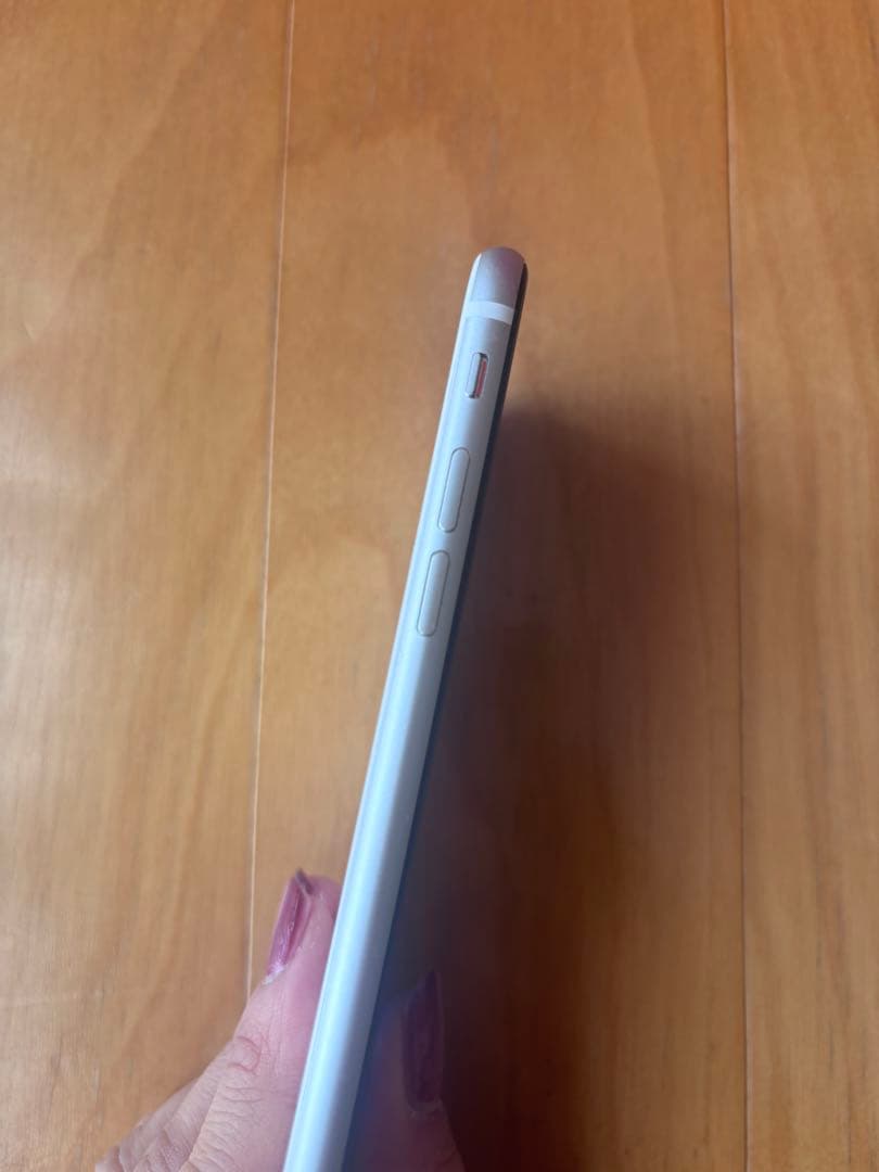 iPhone SE 第2世代 64GB ホワイト 最大容量85%