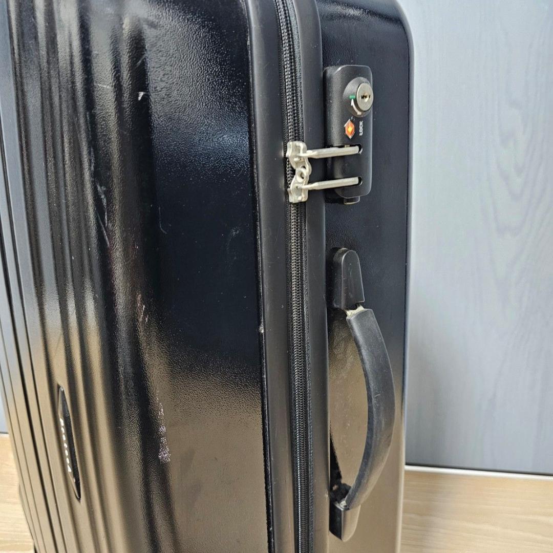 プロテカ フラクティ 黒 スーツケース　キャリー