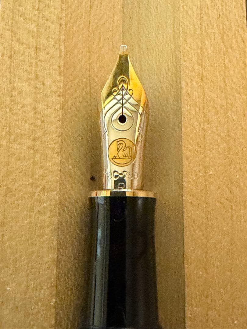 ペリカン　万年筆　M320 ルビーレッド　字幅B