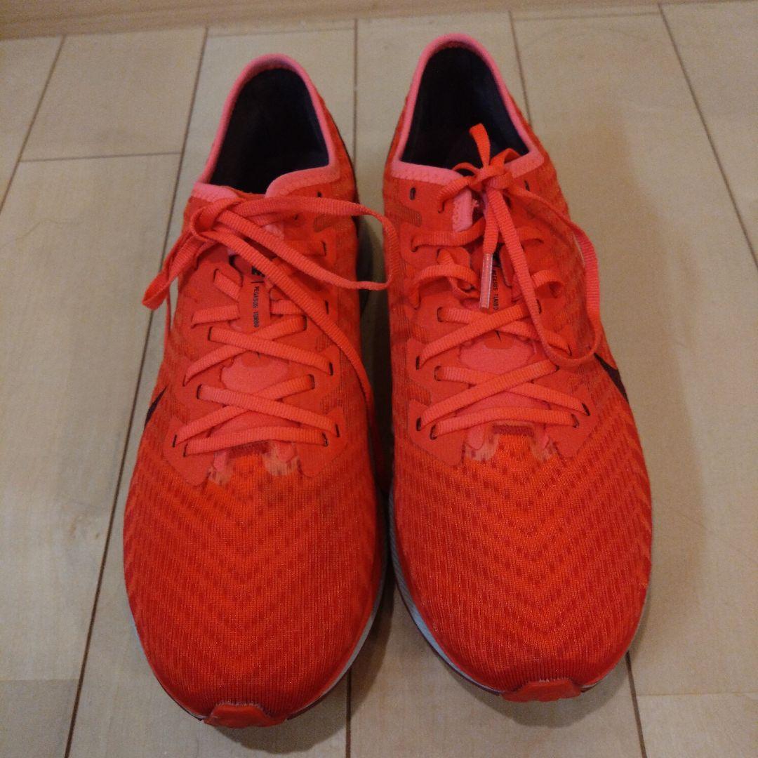 No.560 新品同様 Nikeペガサスターボ2 レッド　26cm