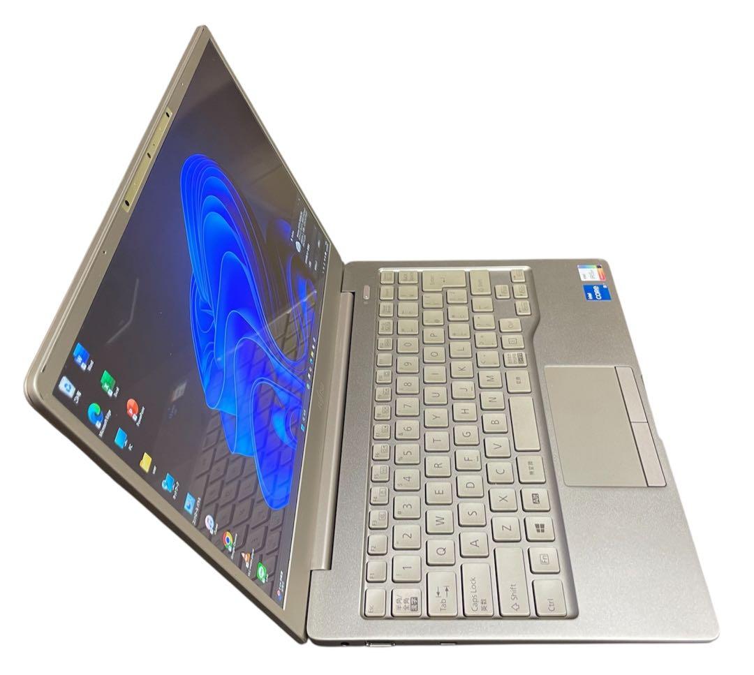 富士通LIFE BOOK core i5 第11世代目　ベージュゴールド