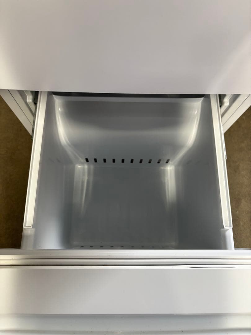 ヤマダ ノンフロン冷凍冷蔵庫 YRZ-F15G1 2021年製