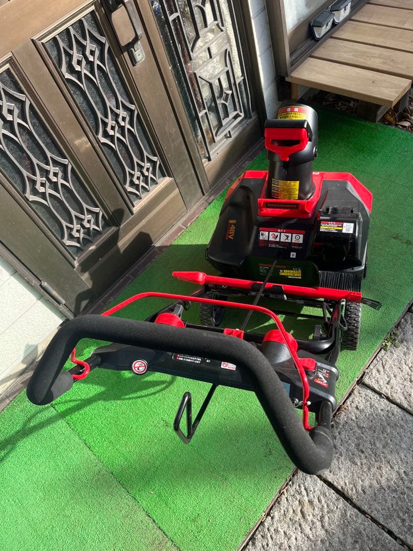 充電式除雪機 48V POWERWORKS SNE402