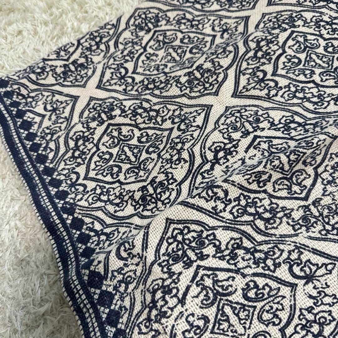 ラグ　180cm×180cm