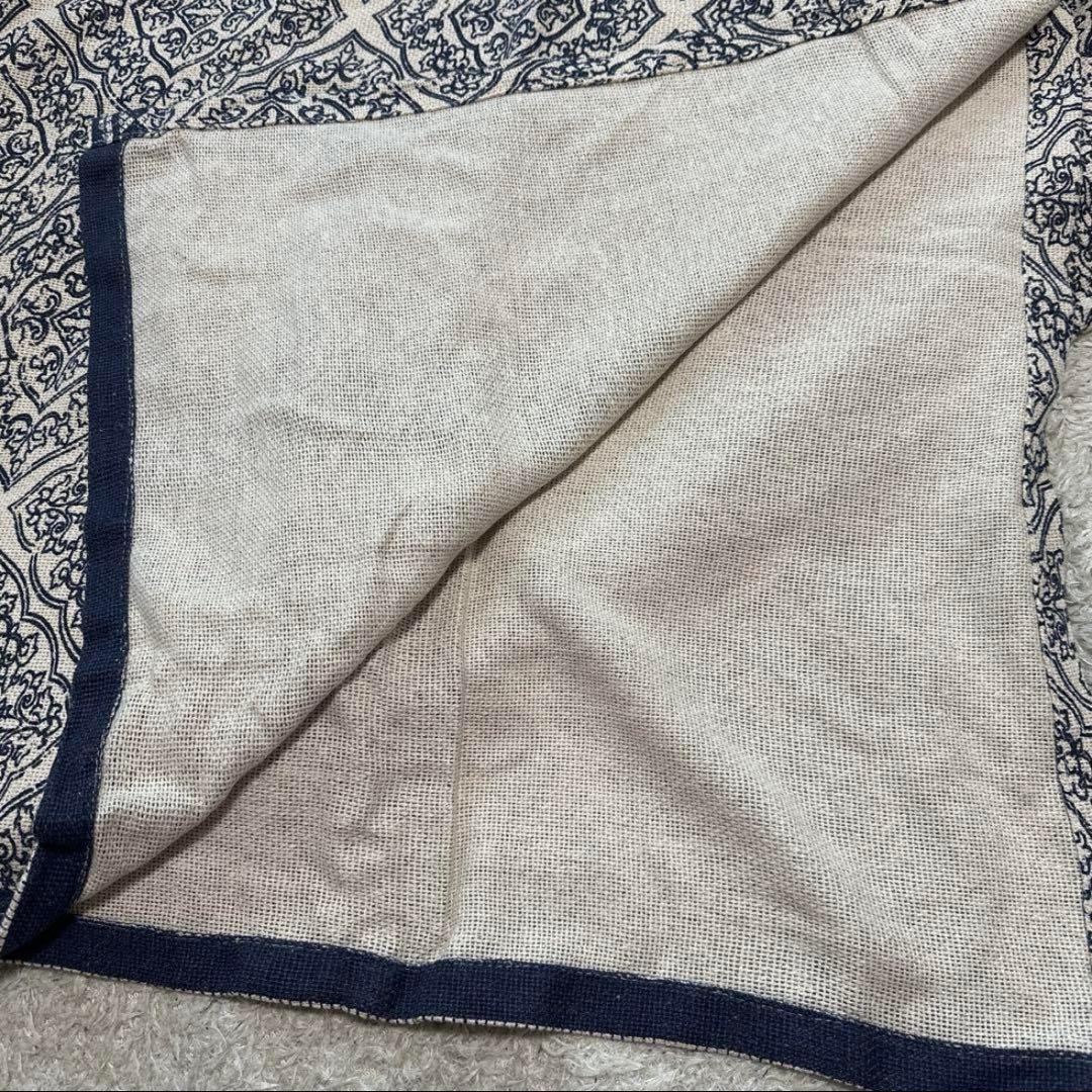 ラグ　180cm×180cm