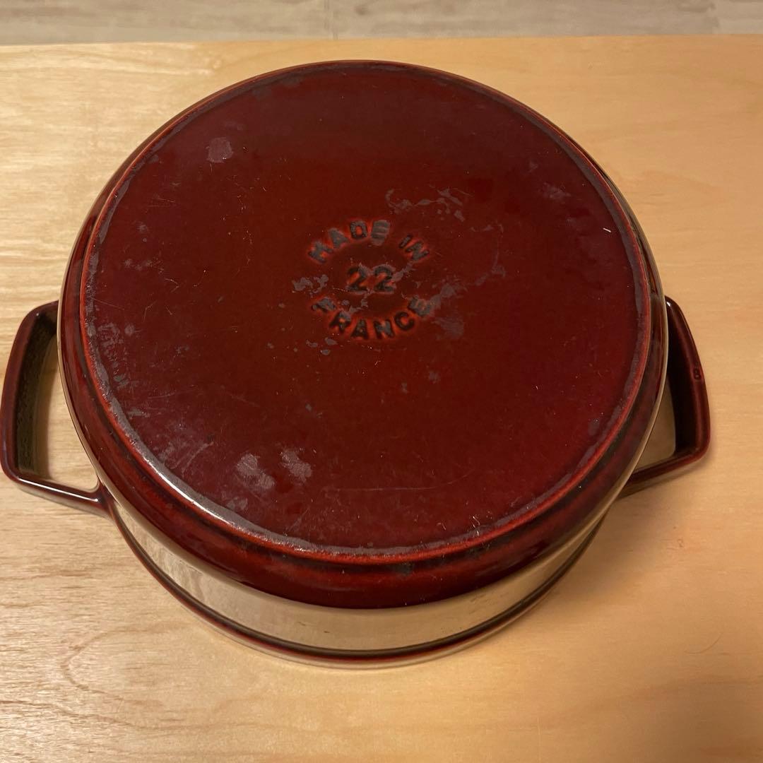 ストウブ　ピコ・ココット 22 cmラウンド　グレナディンレッド