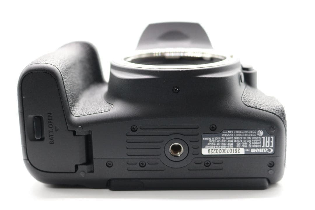 ボディ新品級 【Canon EOS Kiss X9i ダブルレンズセット】