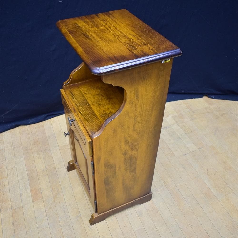 カリモク　コロニアル　電話台　FAX台　飾り棚　花台　棚　ラック　キャビネット