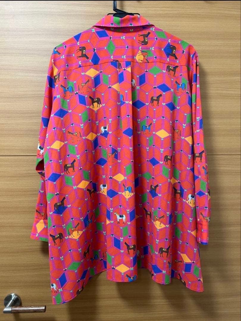 mannineマンナイン　長袖シャツ　赤