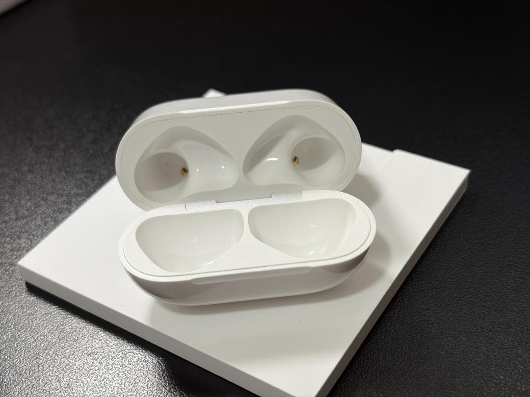 AirPods4 ANC エアポッズ4 アクティブノイズキャンセリング搭載モデル