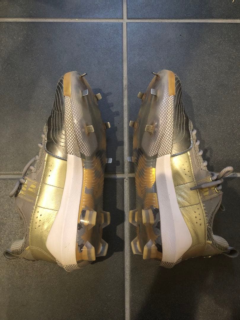 Under Armour Harper 7 （アンダーアーマー ハーパー7）