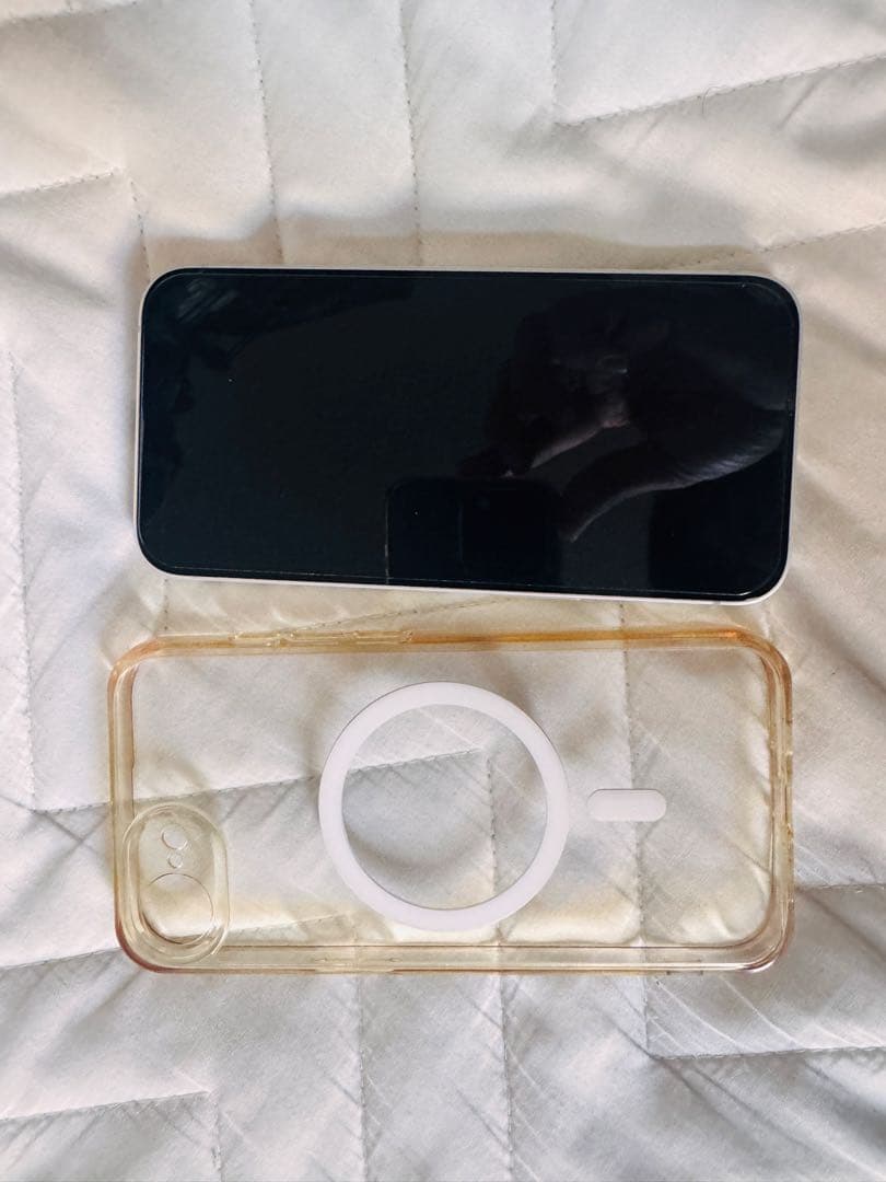 美品　iphone16e 白128gb バッテリー100%