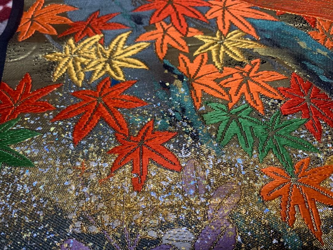 西陣織・豪華絢爛・婚礼打ち掛け衣装　切りばみ