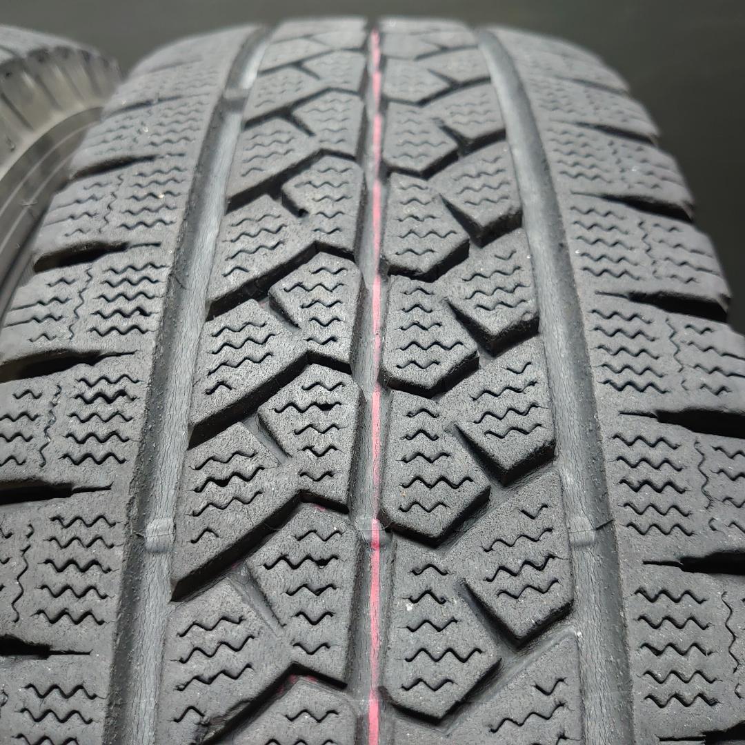 トヨタ純正 195/80Ｒ15 107/105L LT 200系 ハイエース 冬