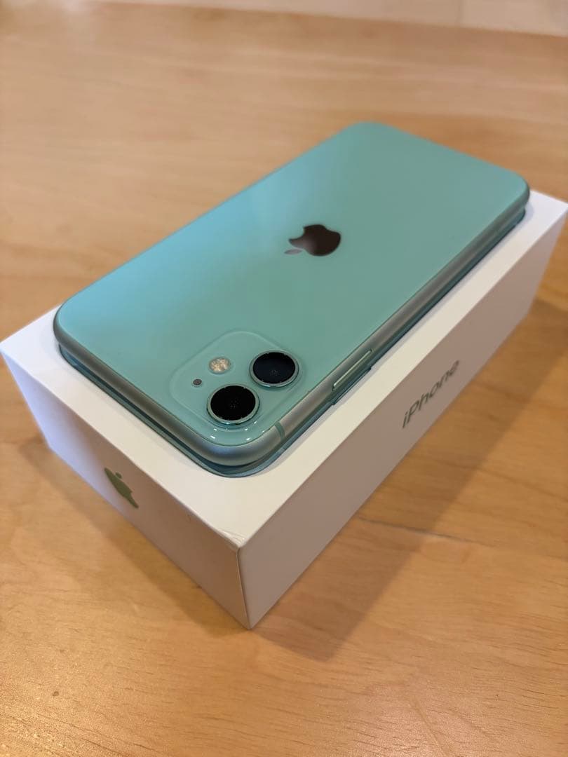 【美品】iPhone11 256GB グリーン 付属品あり ガラスフィルム付き