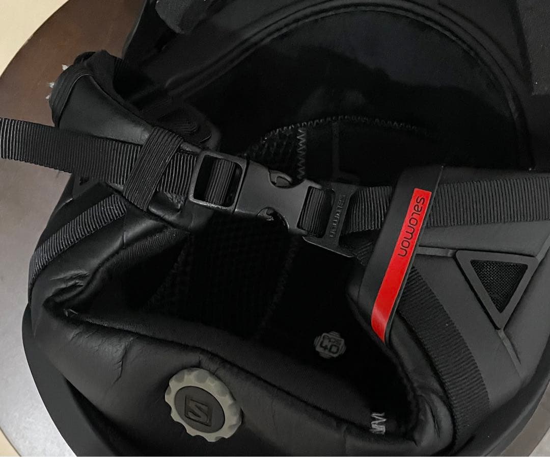 【即購入OK】Salomon ヘルメット　ゴーグル付き