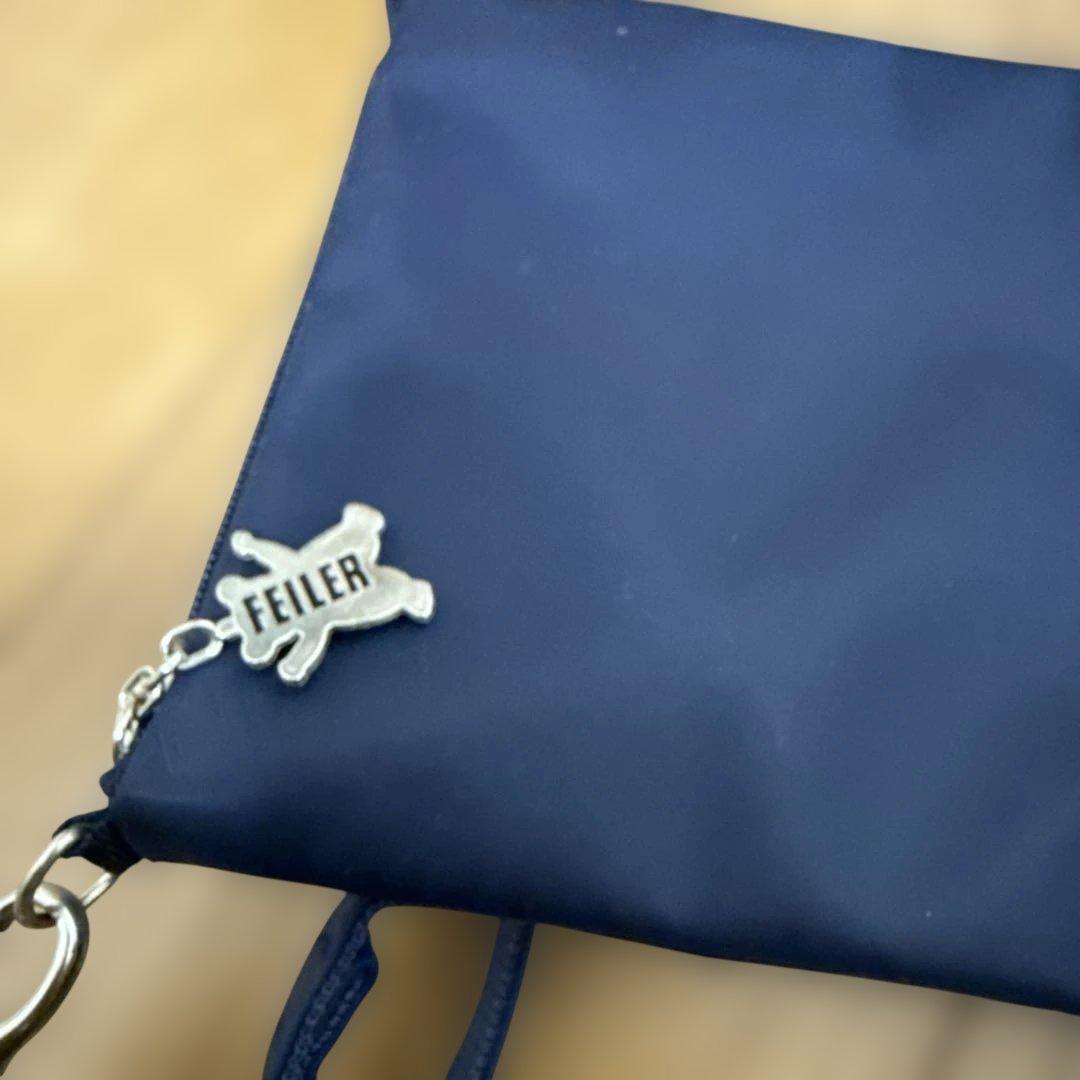 フェイラー　スマホショルダーバッグ