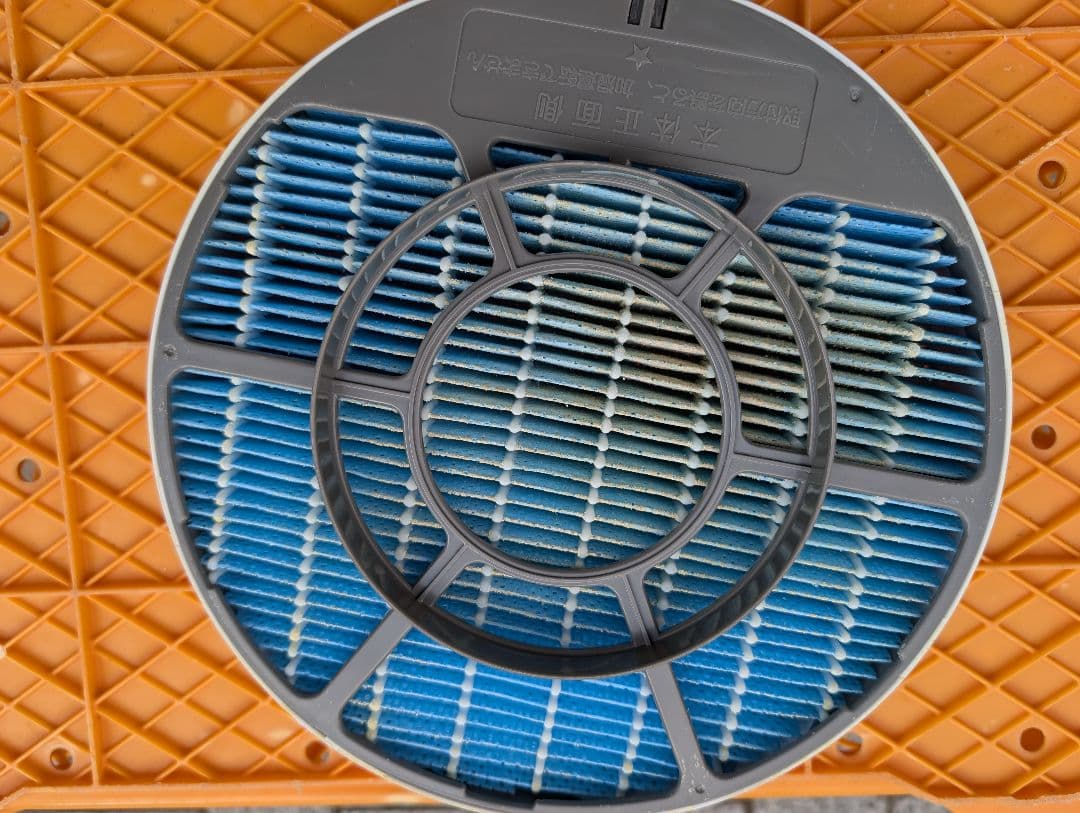 シャープ　加湿空気清浄機　2022　KC-R50-W