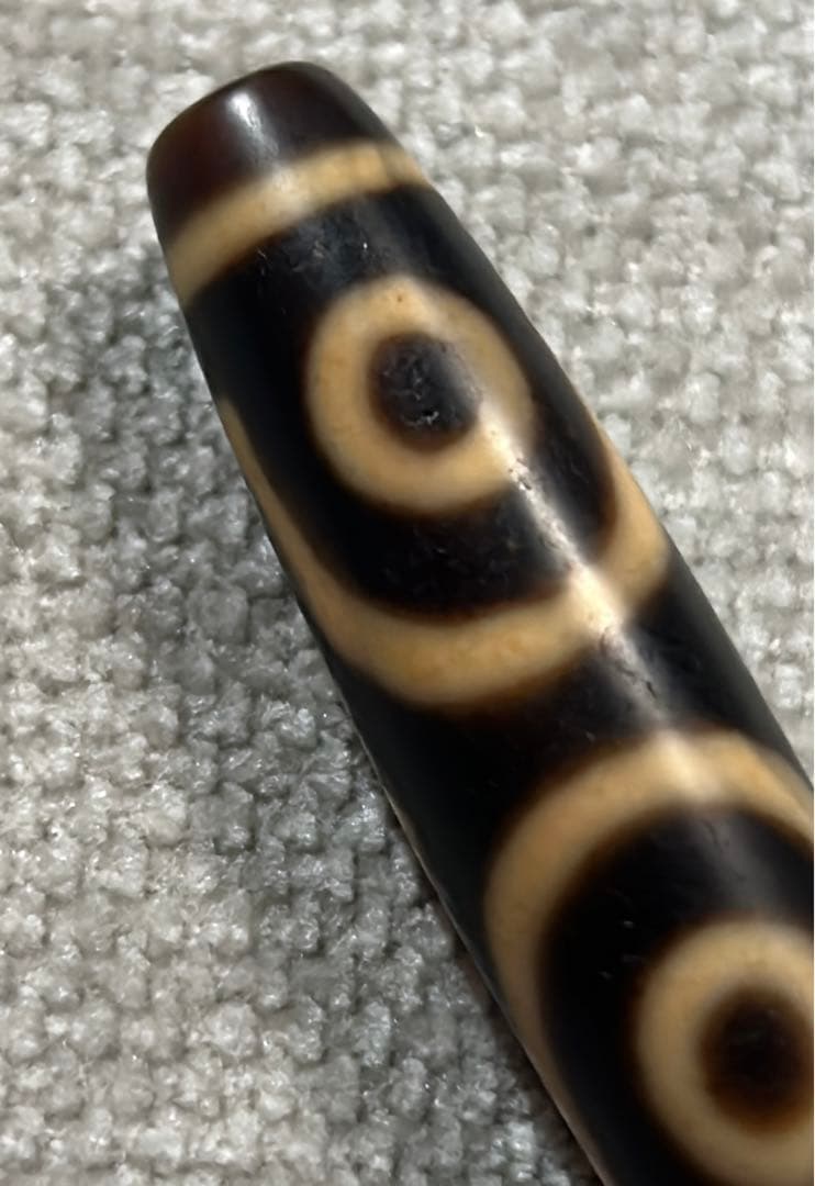 上肯天珠　三眼天珠　／送料込　匿名発送／チベット　天珠