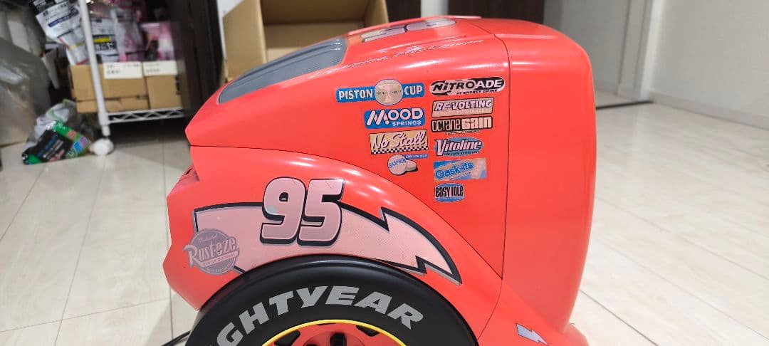 カーズ　ブラウン管型テレビ　DVDプレイヤー付き　動作未確認　インテリアとして！