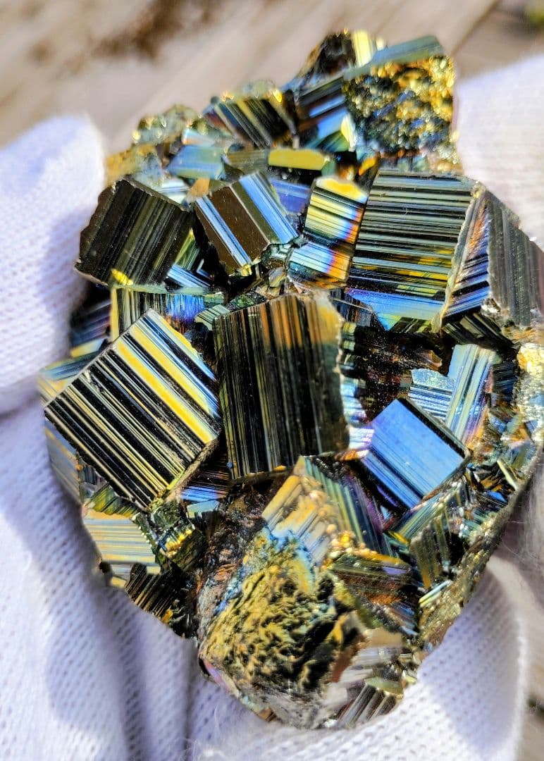 k*o様 カラーキュービックパイライト　クラスター ☆台座付☆　黄鉄鉱　インドネ