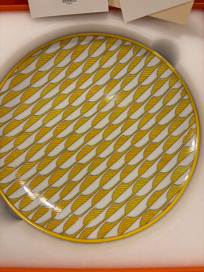 未使用Hermès デザートプレート食器セット ホワイト/イエロー 2枚