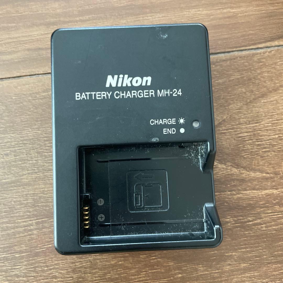 ニコン Nikon D5100 一眼レフ