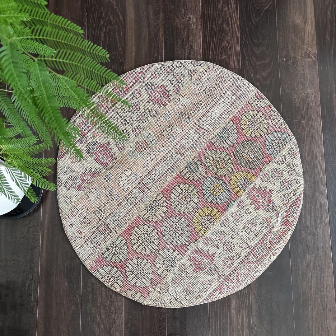トルコ　ヴィンテージラグ　ラウンド パッチワーク　花柄