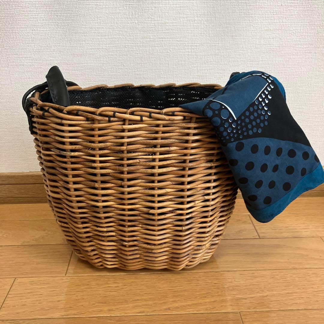 ねじねじページ　エバゴス かごバッグ スカーフ付き