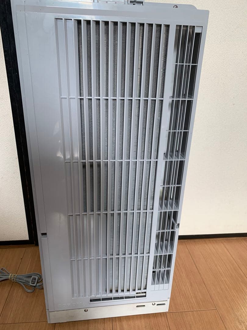 コロナ ウィンド窓用エアコン CW-F1618 2018年