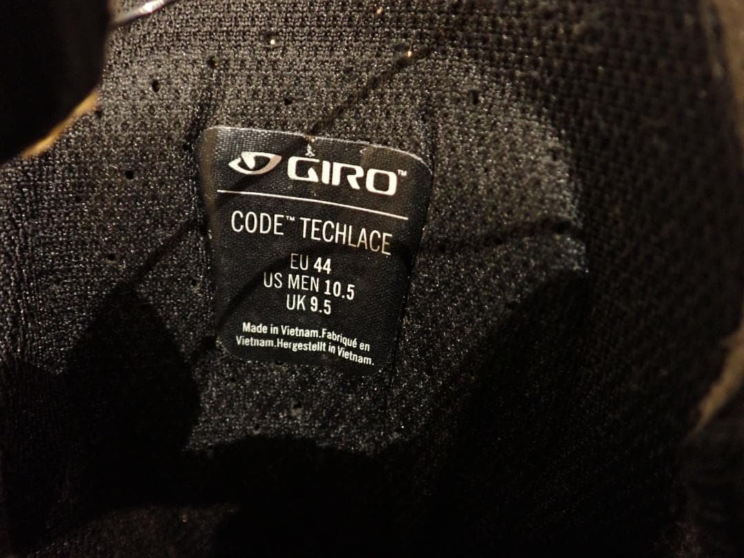 GIRO CODE TECHLACE　DARKSHADOW/BLACK　EU44