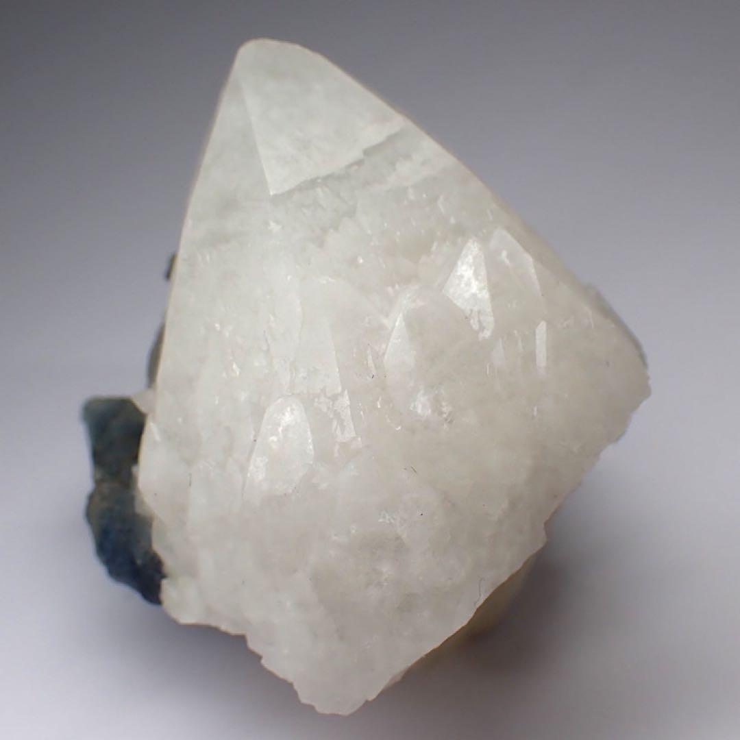 【中国/内モンゴル産】ブルーフローライトwithクォーツ