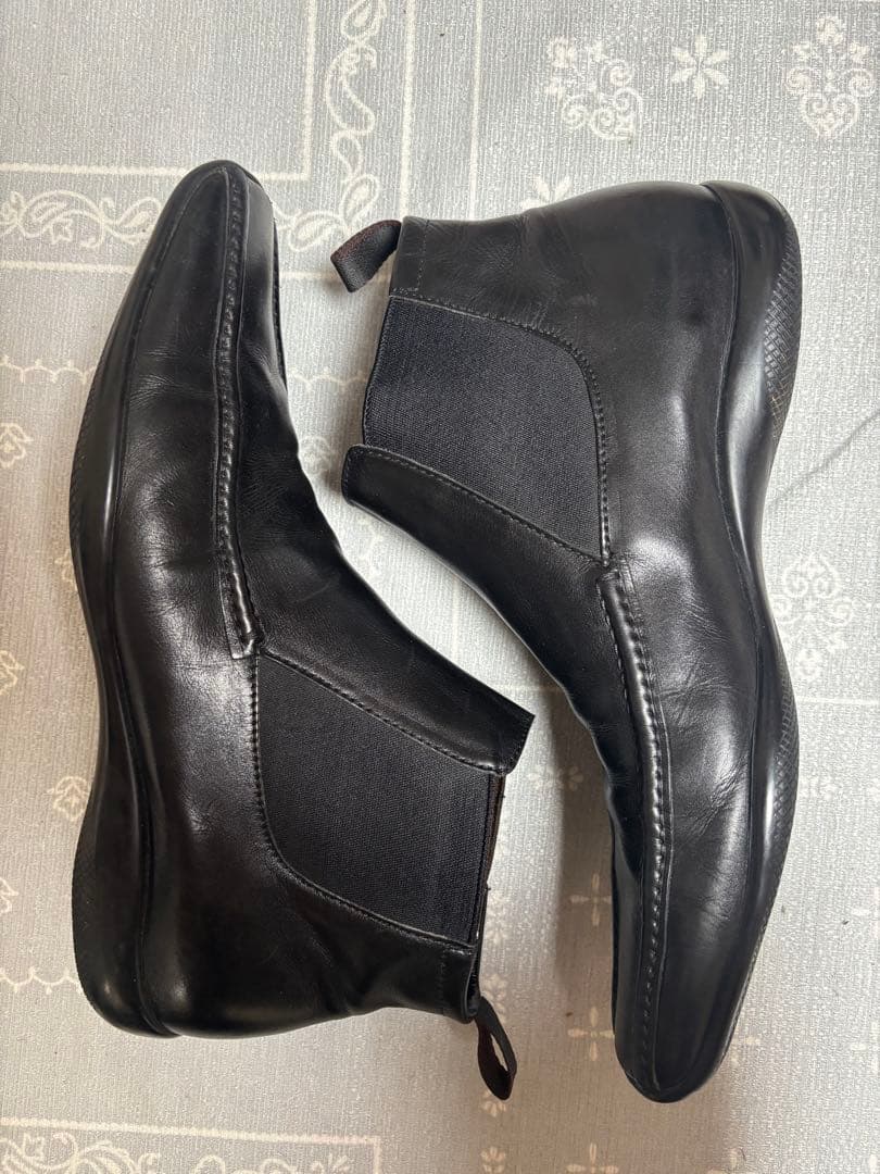 prada sports サイドゴアブーツ　スクエアトゥ