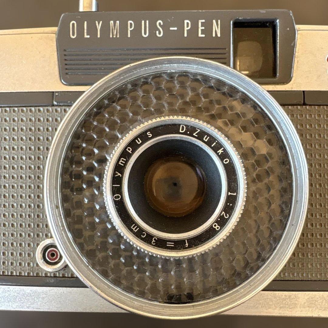 Olympus Pen EE ハーフサイズカメラ