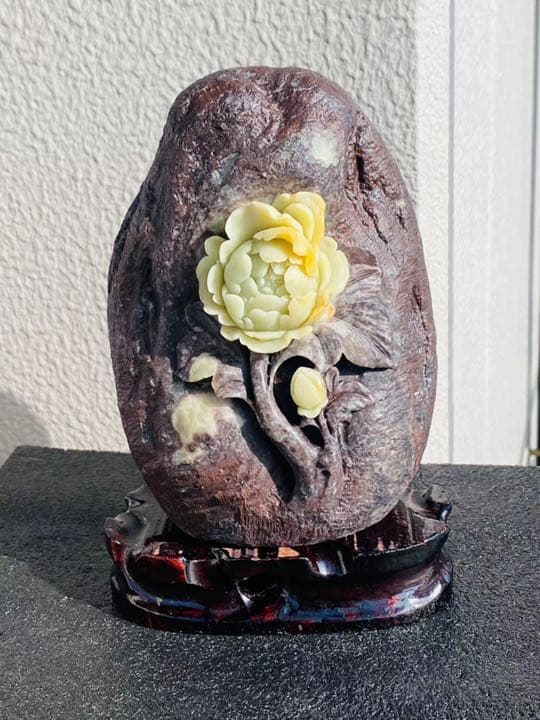 青田石　フラワー彫刻　2490g 博物館から流出　最高品質な青田石アート