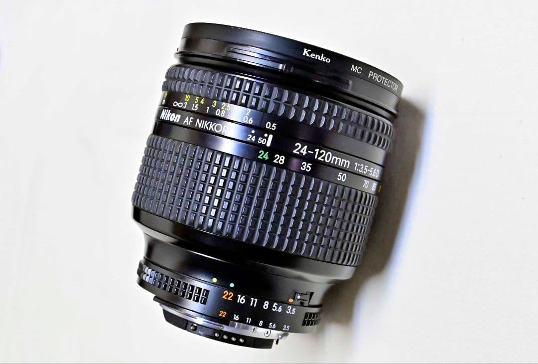 Nikon D3S デジタル一眼レフカメラ　レンズ付き