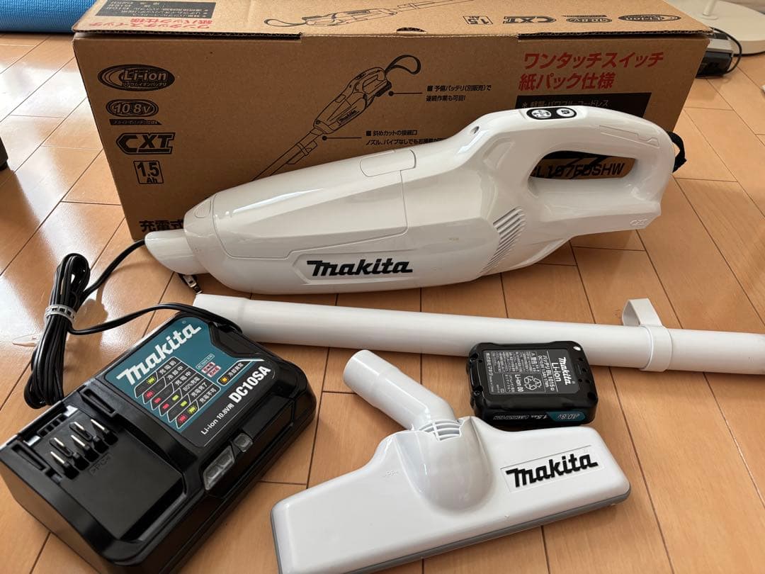 掃除機・クリーナー makita CL107FD