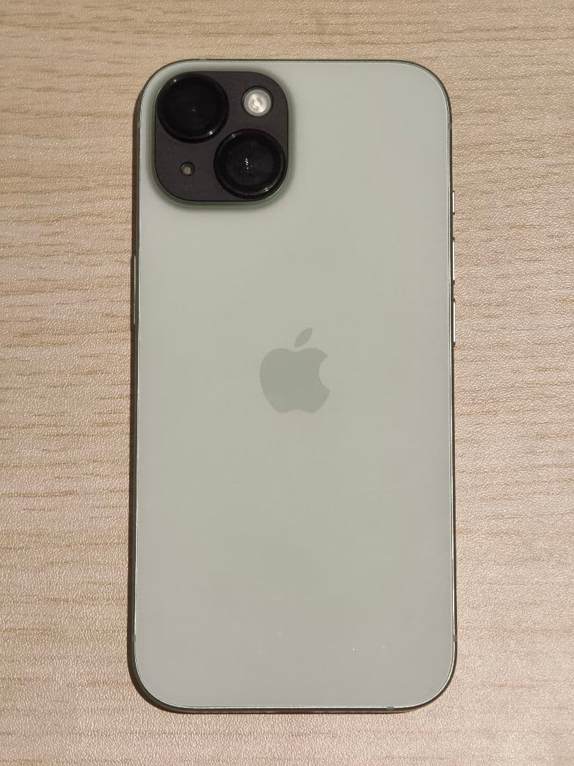 iPhone15 256GB グリーン　SIMフリー バッテリー85% 美品