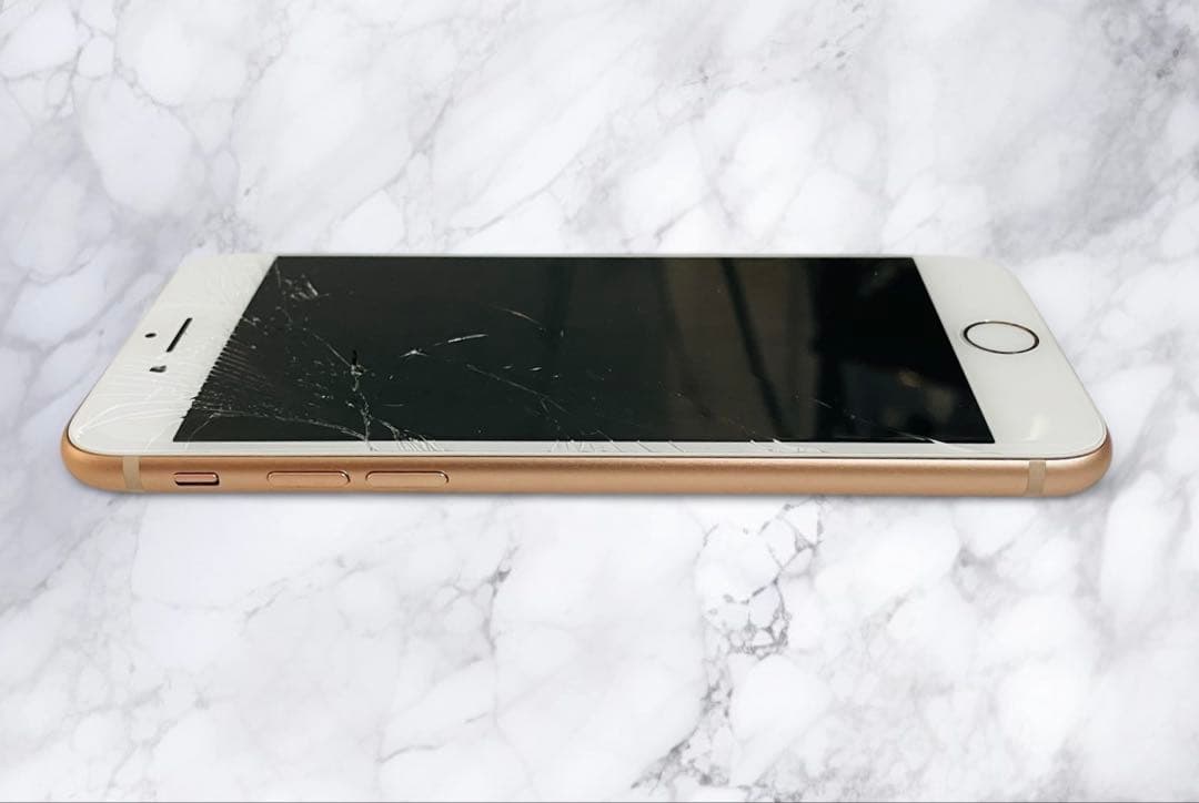 （ジャンク品）Apple iPhone 8 64GB SIMフリー ゴールド色