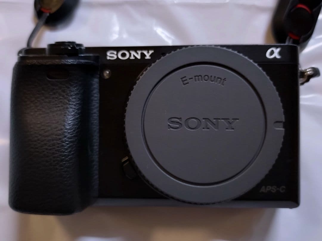 10/13まで限定値下げ！／SONY α6000／ レンズ2本付／豊富な付属品