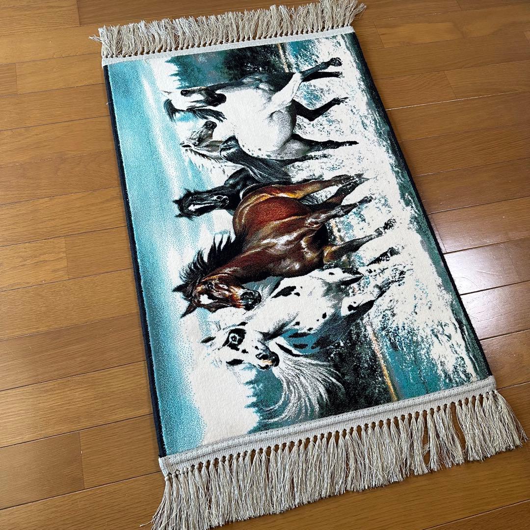 【新品未使用】絵画風絨毯　カーペット　玄関用　馬　玄関　廊下　絵画　イラン