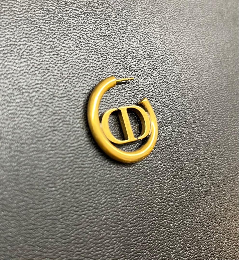 Dior モンテーニュピアス　片方　（キャッチなし）
