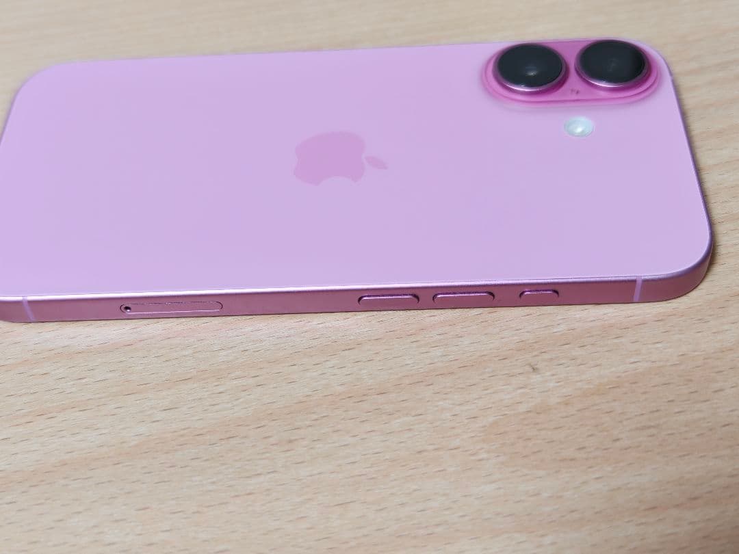 iPhone16国内版 256GB SIMフリー 美品