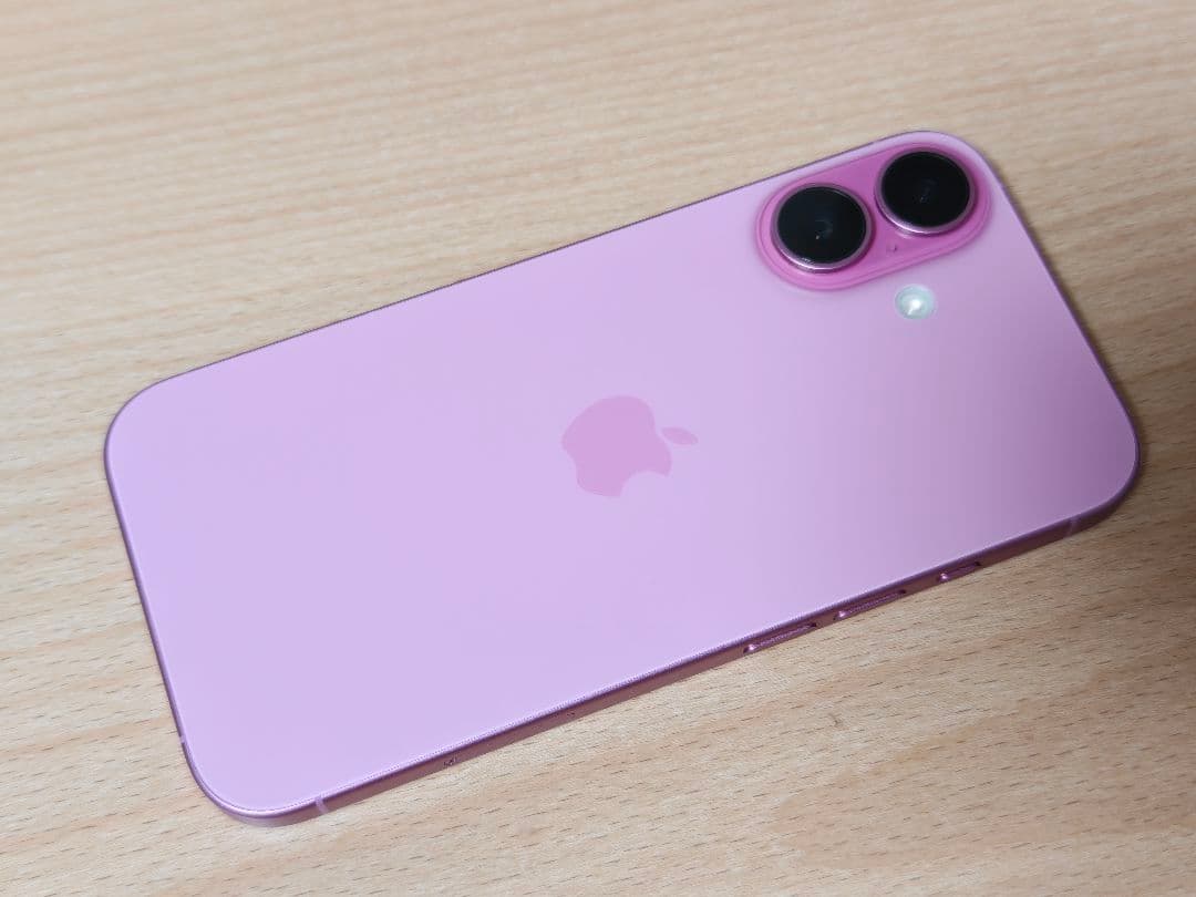 iPhone16国内版 256GB SIMフリー 美品