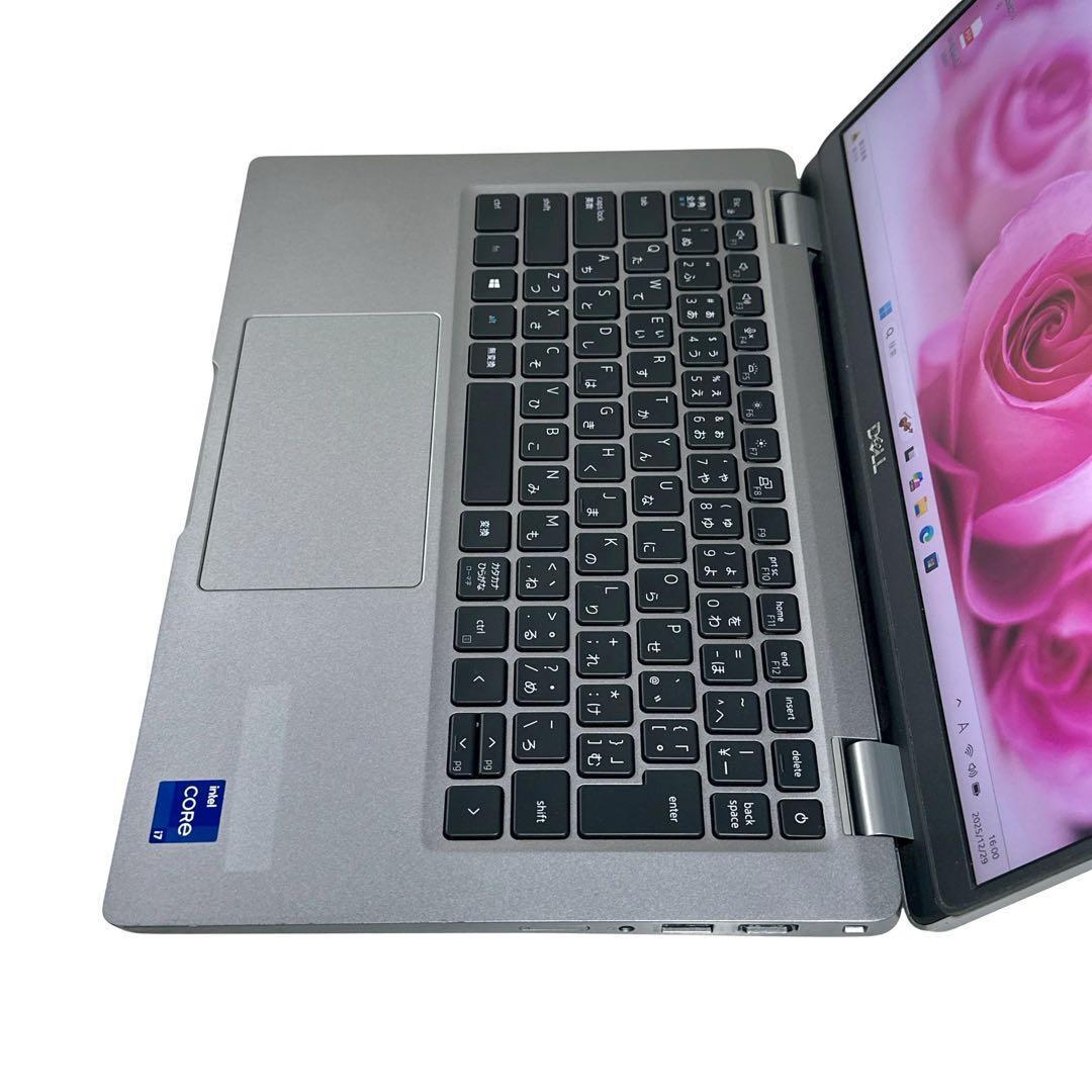 DELL　高性能【i7第11世代★16GB】13.3型／ノートパソコン 694
