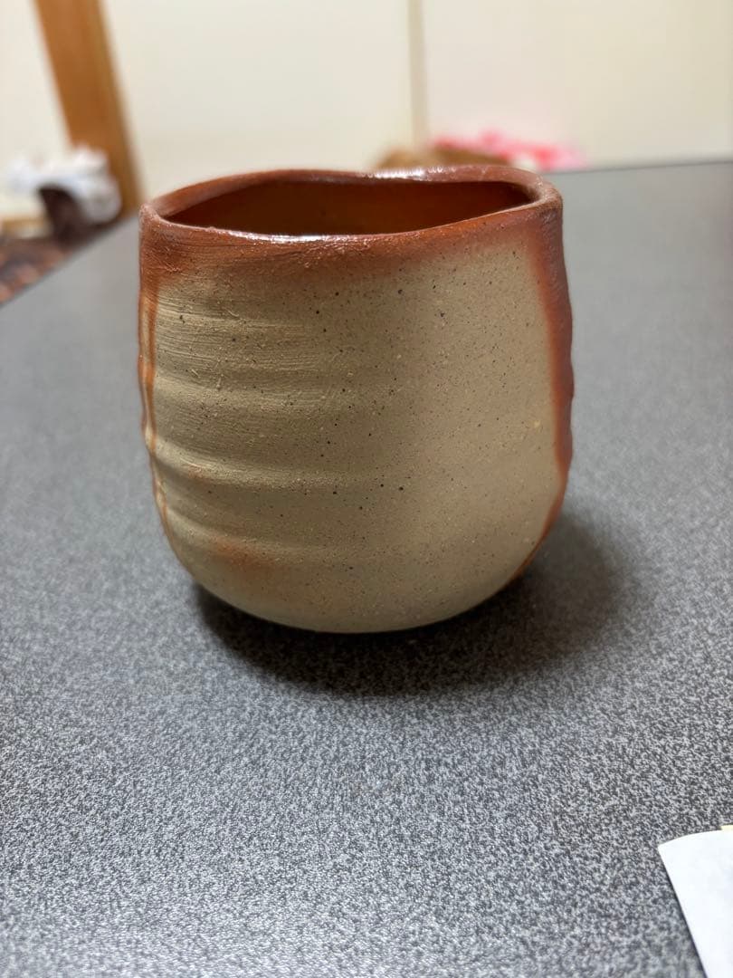 備前焼　緋襷すき　湯呑み　焼酎飲み　その他形が大変美しいお品です。