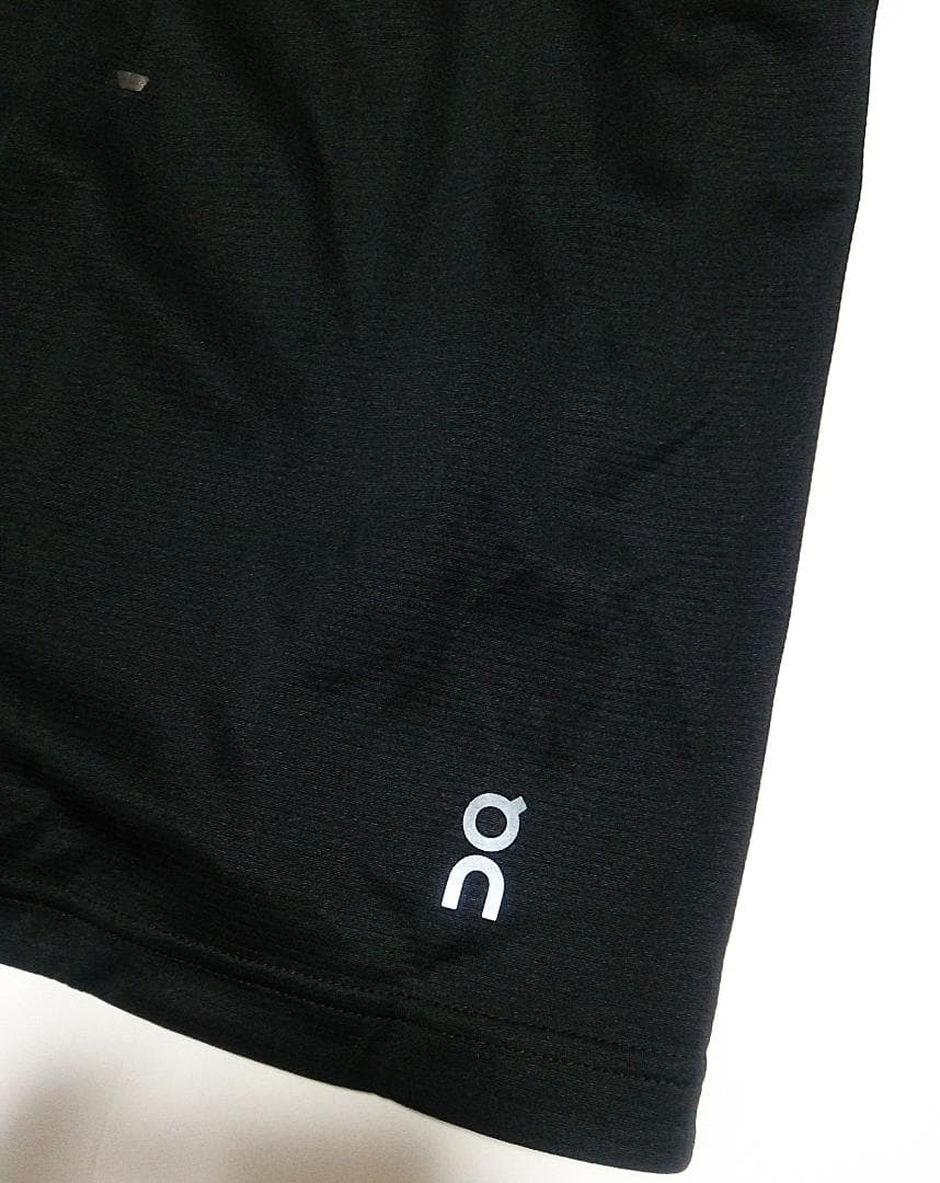 ほぼ新品 on running オン クライメイトシャツ 長袖ランニングシャツ