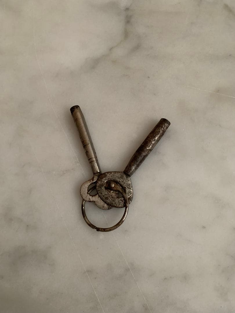 桐箪笥漆塗 ・アンティーク