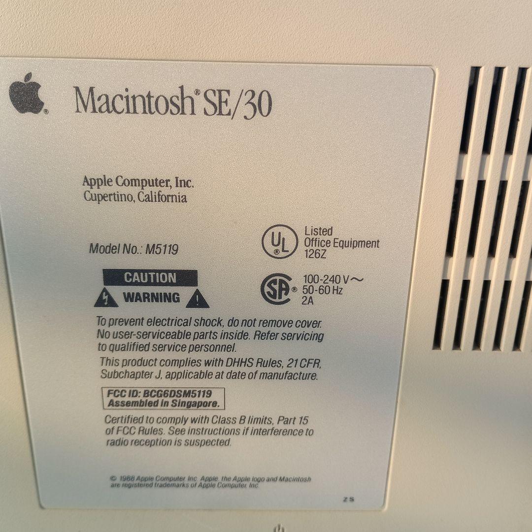 3062)マッキントッシュMacintosh SE/30 M5119